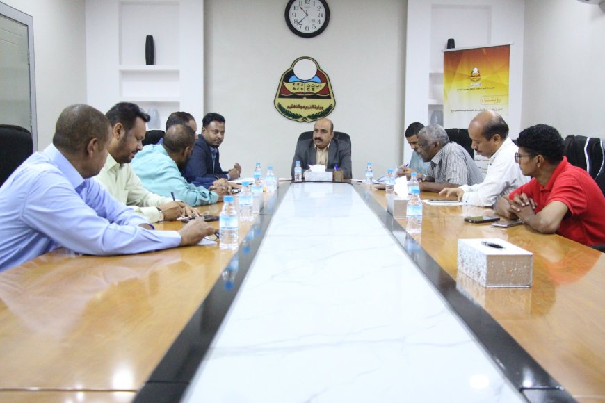 يبحث تعزيز الشراكة الفاعلة والتدخلات النوعية في القطاع التربوي والتعليمي