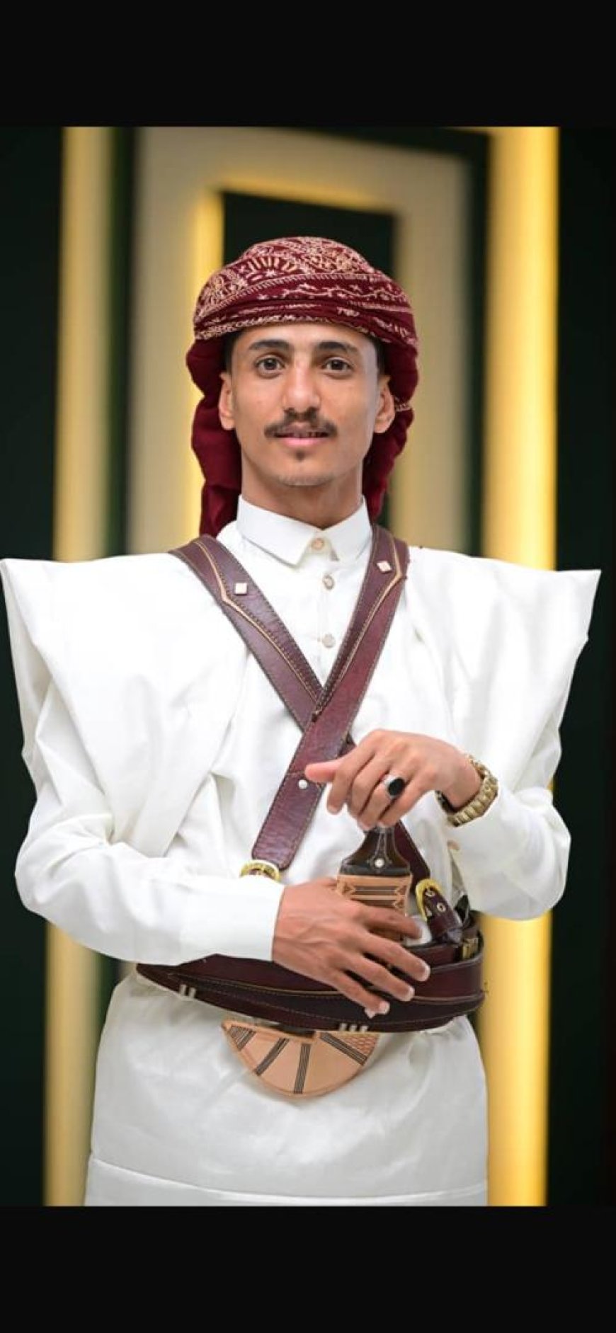 العرامي يهنئ بزواج الشاب نائف نبيل عبدالله هزاع