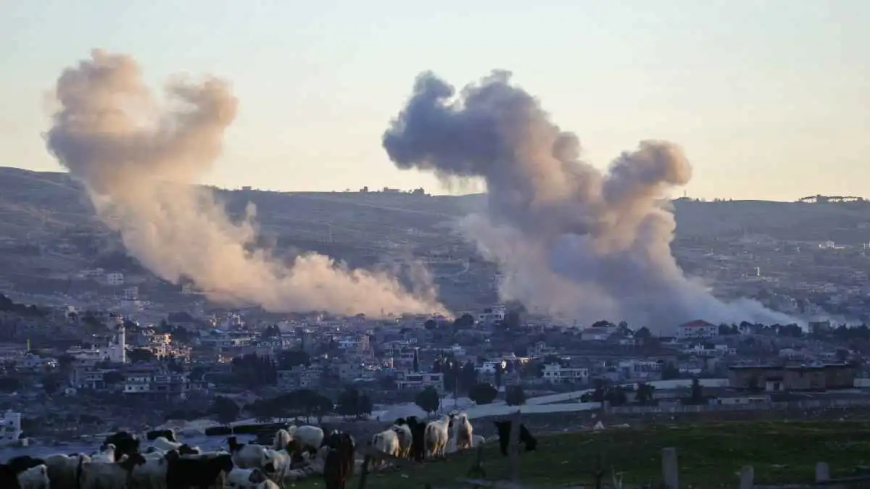 مجزرة بالفيديو.. (19) مصابا بينهم إعلاميون في غارات إسرائيلية على جنوب لبنان