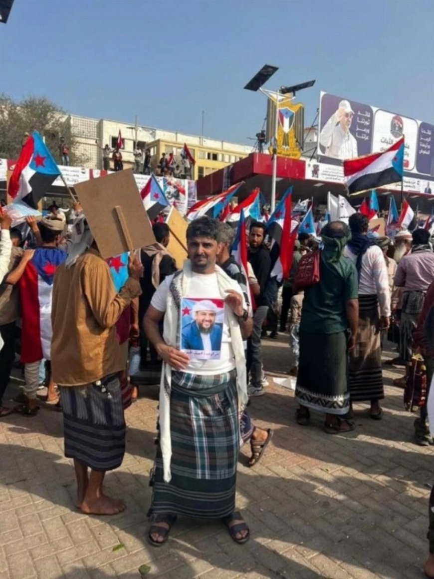 صحيفة عكاظ: (مليونية عدن) نعم لدولة الجنوب والحوار برعاية السعودية