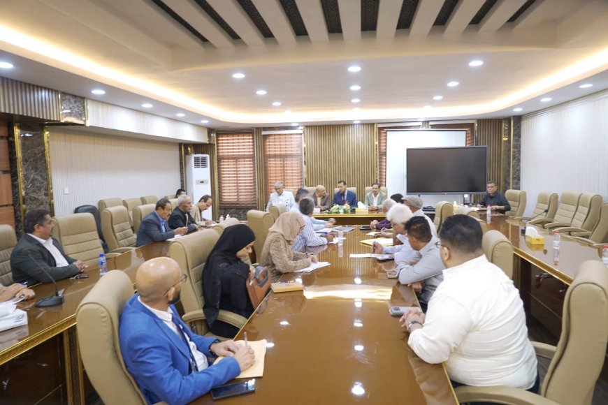 محافظ عدن يؤكد أهمية دور الهيئة الاستشارية في دعم صناعة القرار