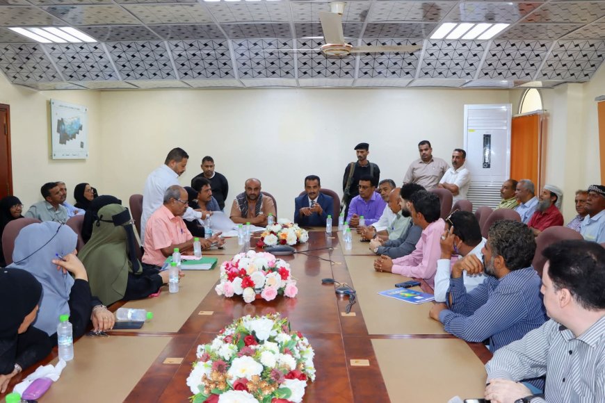 وزارة النفط والمعادن وهيئة استكشاف وانتاج النفط تدشّن توزيع إسقاطات الأراضي لموظفيها