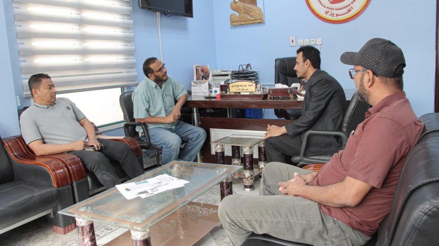 الوكيل الجيلاني يطلع على سير العمل في مصنع المكلا لتعليب الأسماك (الغويزي)