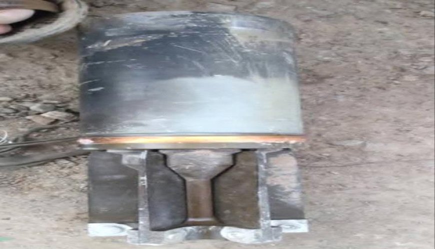 صواريخ الحوثي تضرب منطقة حجر بالضالع وتسقط قرب منزل مدني