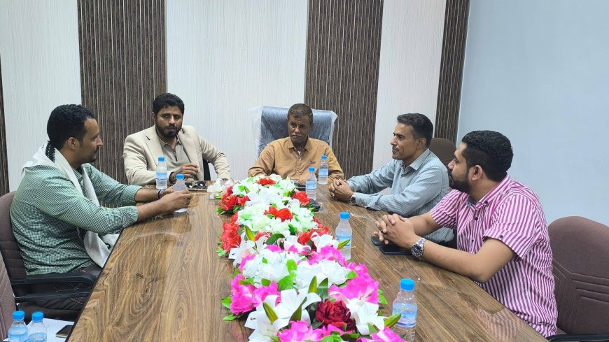 مدير عام الهئية العامة للأراضي بساحل حضرموت يبحث مع مدير عام الشحر تعزيز التنسيق لخدمة المواطنين