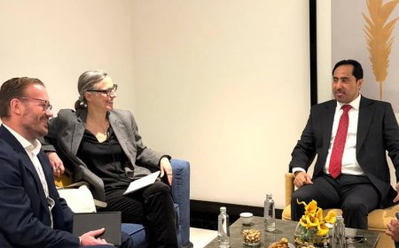 الوزير البكري يستقبل مستشاري المبعوث الاممي إلى بلادنا