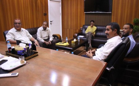 المدير باعباد يلتقي برئيس المطبعة السرية بوزارة التربية والتعليم لمناقشة تحضيرات كنترول حضرموت واستعداداته للاستحقاق الوطنى القادم 2026/2025   