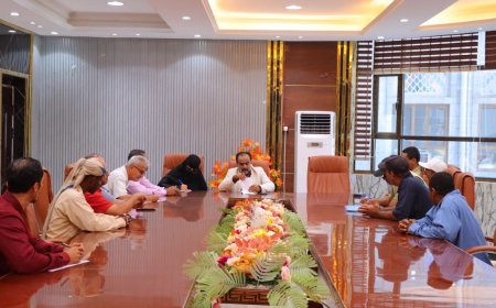 مدير عام خور مكسر يترأس اجتماعًا موسعًا للاستعداد لشهر رمضان المبارك