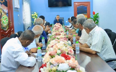 مناقشات رسمية ومجتمعية لبدء تنفيذ الحملة الوطنية الشاملة للنظافة في المعلا 