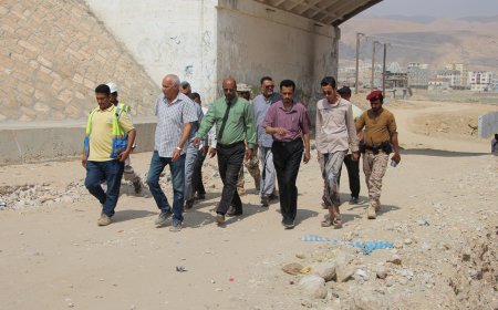 وكيل محافظة حضرموت يقف على أسباب مشكلة المياه الراكدة في مشروع خور المكلا المرحلة الثانية 