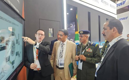 وزير الداخلية يشارك في معرض الدفاع العالمي بالرياض