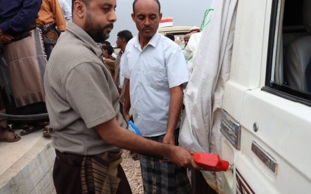 خفف الأعباء المعيشية.. ارتياح في سقطرى جراء تراجع أسعار المشتقات النفطية