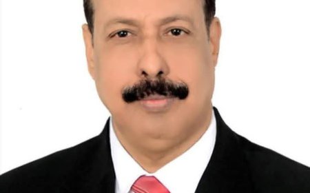 الدكتور محمد الرقيبي يهنئ المهندس حسين العقربي بتعيينه وزيرًا للأشغال العامة والطرق