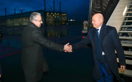 رئيس مجلس القيادة يصل ميونيخ للمشاركة في مؤتمر الأمن الدولي