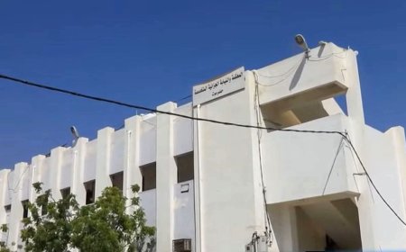 المحكمة الجزائية بحضرموت تصدر أحكامًا في قضايا عصابة مسلحة وتهريب مواد لصالح مليشيا الحوثي الإرهابية.. تفاصيل