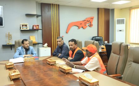 محافظ العاصمة عدن يبحث مع رئيس الاتحاد العام لنقابات عمال الجنوب إعداد مصفوفة شاملة للإشكاليات القائمة والحلول الممكنة