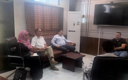 الدكتور الوليدي يناقش مع فريق من منظمة الصحة العالمية عدد من الموضوعات الصحية 