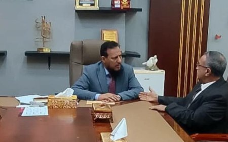 محافظ عدن يبحث مع رئيس جامعة عدن تعزيز الشراكة لتأهيل الكوادر المحلية ودعم مسار التنمية