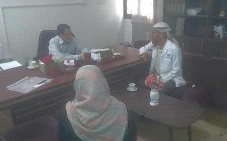 مدير عام مستشفى الأمراض النفسية يلتقي مسؤولة الصحة النفسية في مؤسسة الرعاية النفسية التنموية