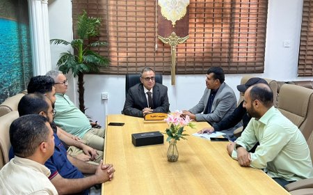 رئيس جامعة عدن يتفقد سير العمل في كلية طب الأسنان