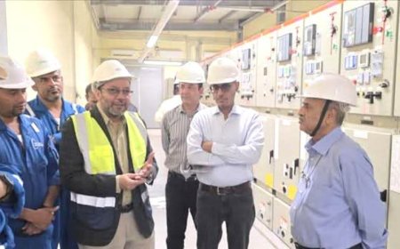وزير الكهرباء والطاقة يتفقد محطة “بترو مسيلة” بعدن ويؤكد دعم تشغيلها بكامل طاقتها خلال الصيف