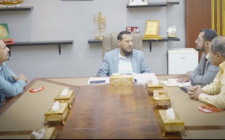 محافظ العاصمة عدن يبحث مع مدير الجهاز المركزي للرقابة والمحاسبة تعزيز الشفافية وتفعيل العمل المؤسسي