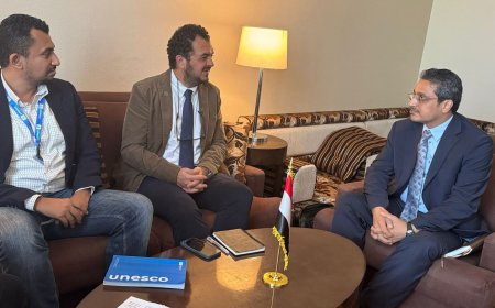 وزير الثقافة والسياحة يبحث مع مدير مشاريع (اليونسكو) تعزيز الشراكة لحماية التراث