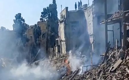 مصدر إيراني يقر.. "قادة بالحرس الثوري ومسؤولون سياسيون قتلوا"