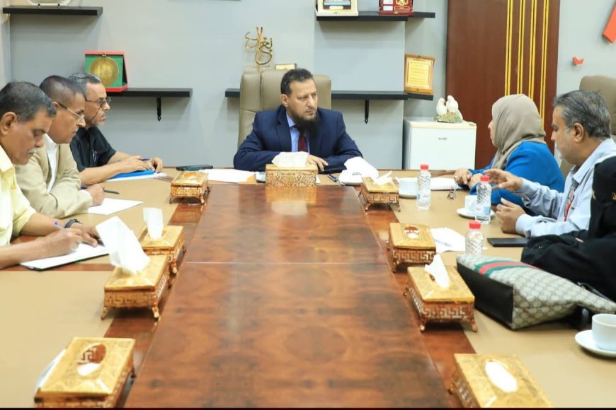 المحافظ عبد الرحمن شيخ يؤكد أهمية الدراسات والبحوث العلمية في دعم مسار التنمية