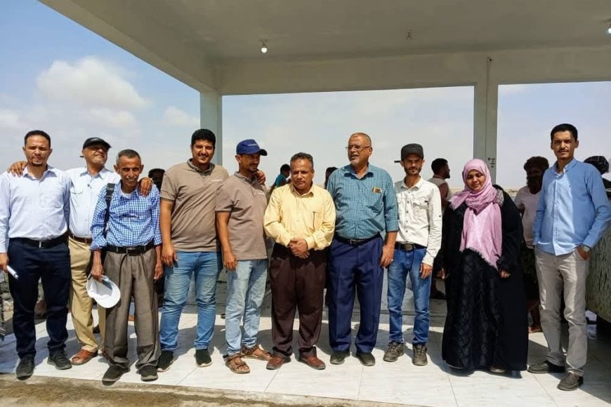 برعاية الوزير السقطري: رئيس هيئة مصائد خليج عدن يفتتح مركز الإنزال السمكي في منطقة قعوة بالبريقة