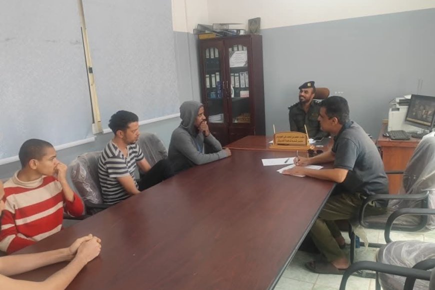 القاضي سالم الزامكي ينفذ نزولًا ميدانيًا لتفتيش أماكن الاحتجاز في خور مكسر بعدن