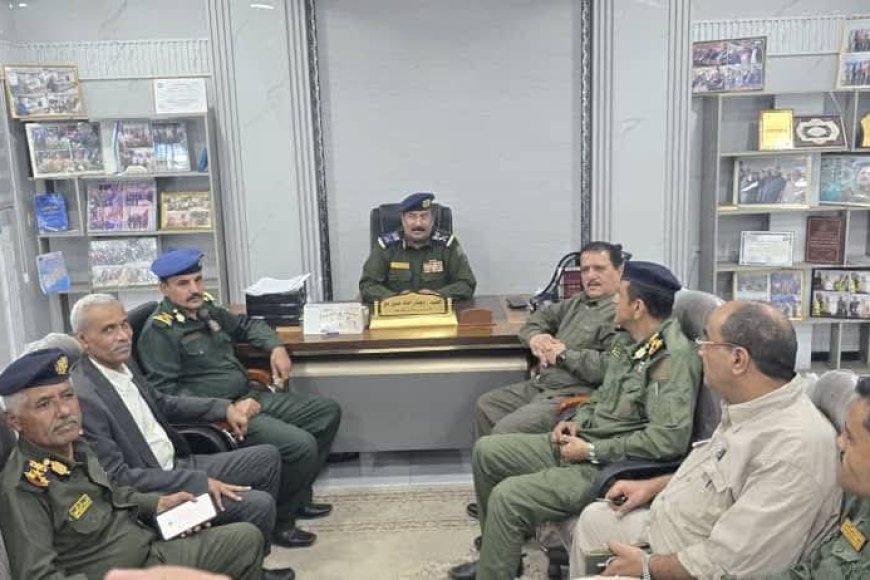 إجراء عملية الاستلام والتسليم بين القيادات الأمنية السلف والخلف بشرطة العاصمة المؤقتة عدن تنفيذاً لقرار وزير الداخلية&nbsp;