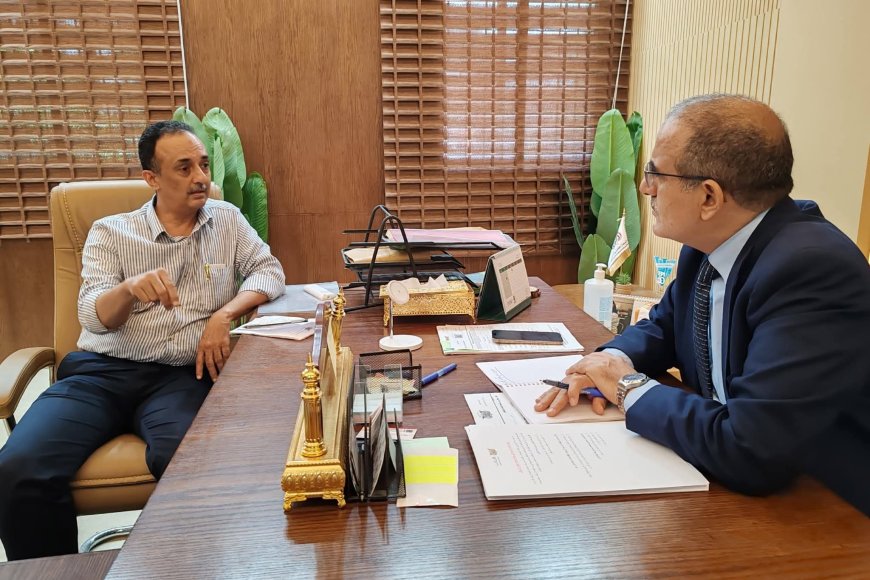 وزير الصحة الدكتور قاسم بحيبح يطّلع على الأوضاع الصحية بمحافظة عدن