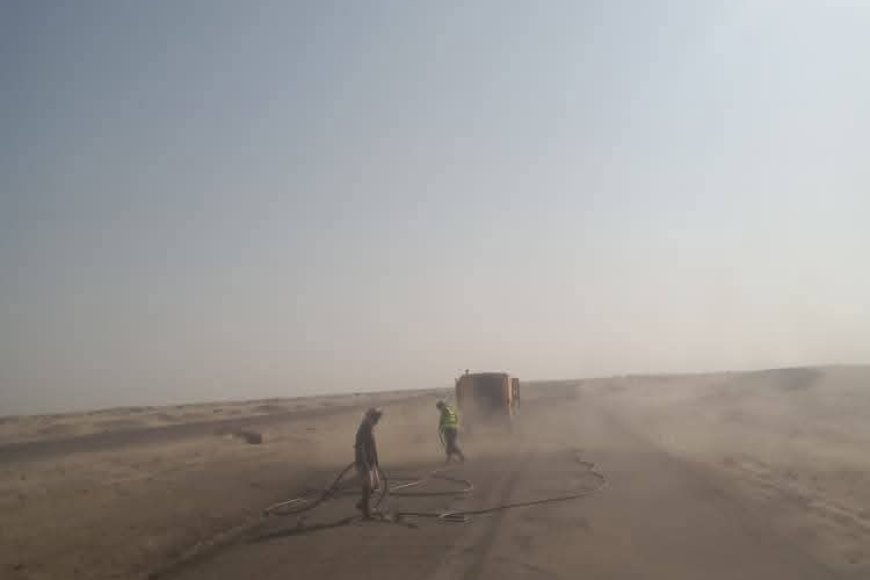 في رمضان.. أعمال متواصلة لتعزيز السلامة المرورية في خط العَلَم – دوفس بأبين