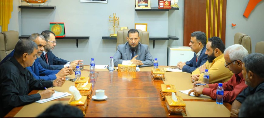 محافظ عدن يعقد اجتماع بخصوص أزمة الغاز في عدن .. تفاصيل