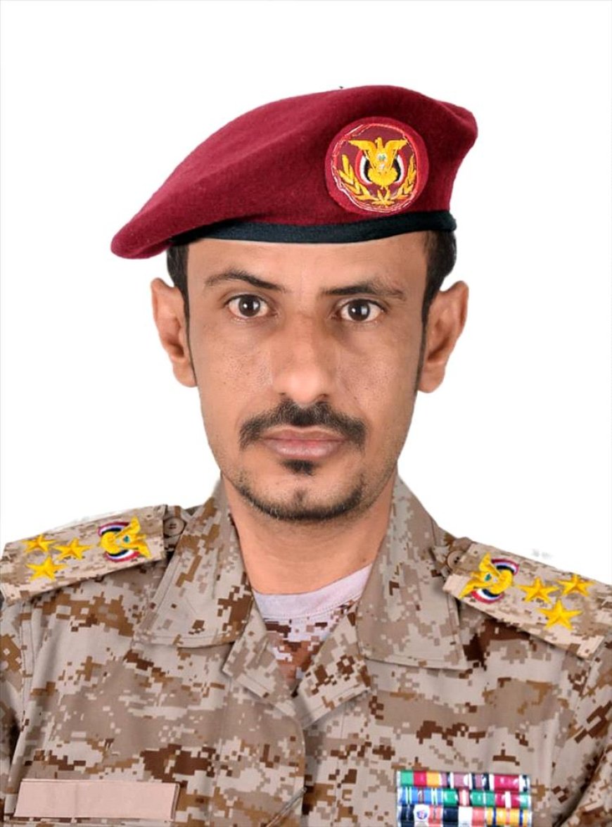 قائد اللواء (185) أحمد منصور المرقشي يدين اقتحام صحيفة عدن الغد ويعلن تضامنه مع الصحفيين ماهر البرشاء وناصر الزيدي