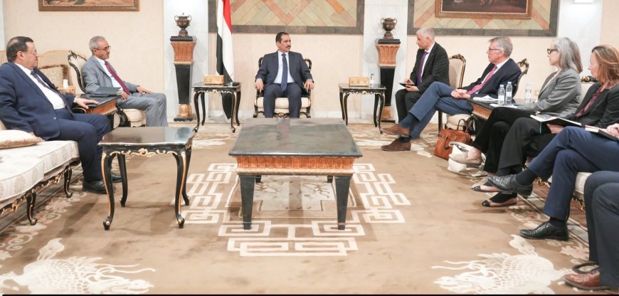 وزير الداخلية يلتقي فريق مكتب المبعوث الأممي