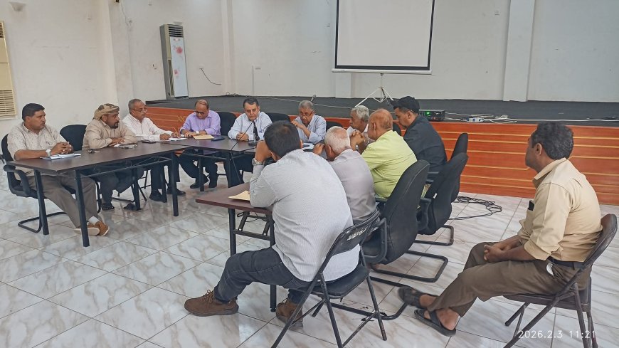 بتوجيهات وزير الدولة - محافظ العاصمة عدن..المدير العام التنفيذي لصندوق النظافة يترأس اجتماعاً لمناقشة خطة شهر رمضان