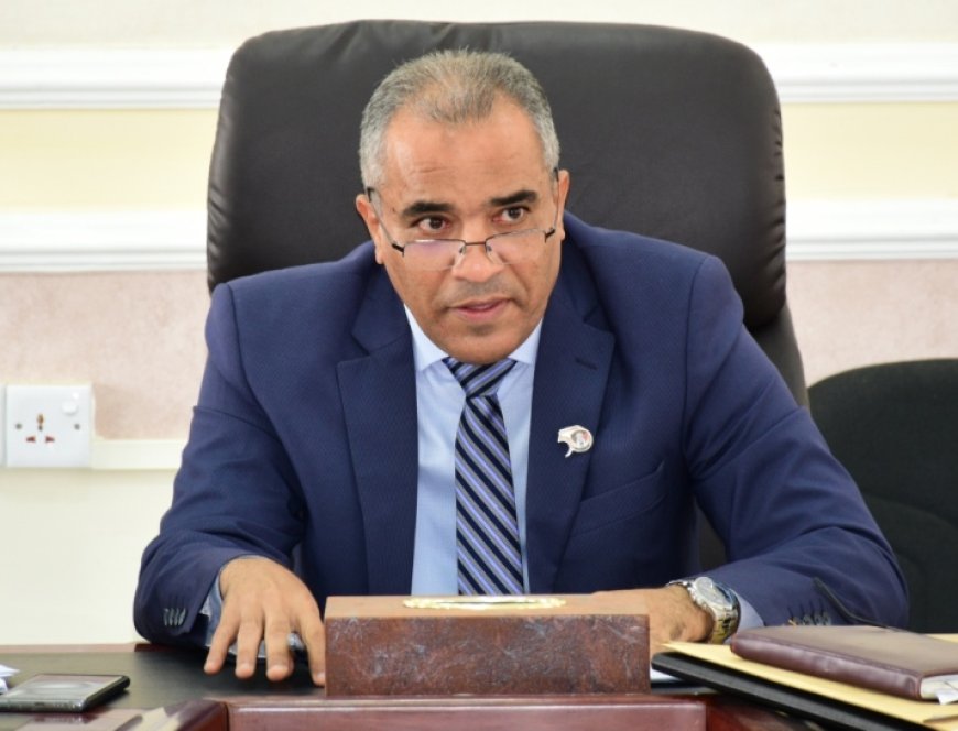 السيرة الذاتية لوزير التربية والتعليم .د. عادل عبد المجيد العبادي