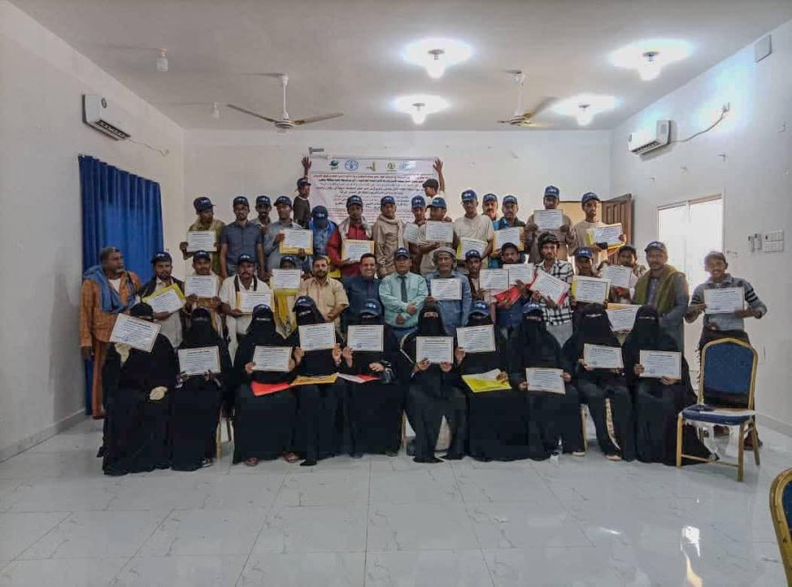 اختتام الدورة التدريبية حول بناء قدرات المزارعين العاملين بالمشاتل الزراعية في سقطرى 