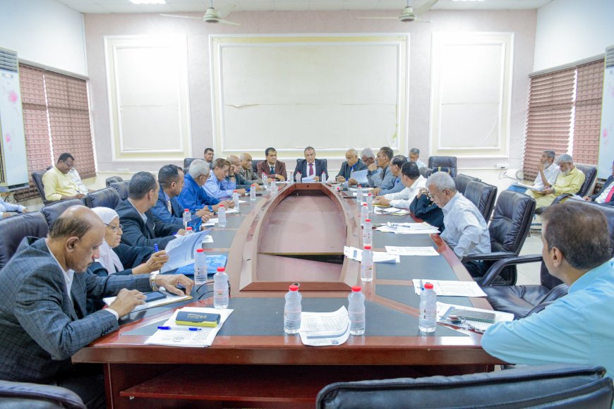 مجلس جامعة عدن يؤكد أهمية دعم البرنامج السعودي لمنتسبي الجامعة ويشيد بالدعم السعودي لليمن