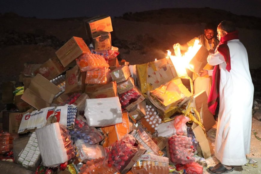 مكتب الصناعة محافظة المهرة يتلف كميات من المواد الغذائية المنتهية الصلاحية 