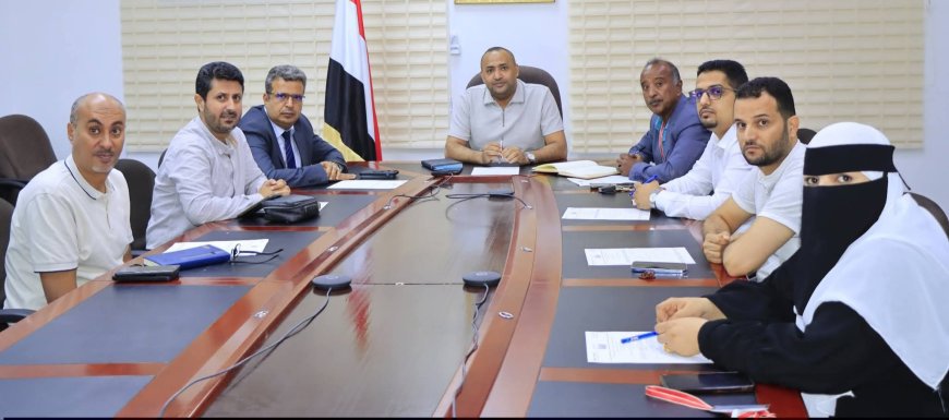 وزارة الصناعة والتجارة تدشّن مشروعًا وطنيًا لتعزيز قدرات منشآت العسل اليمني وتهيئته للمنافسة الدولية