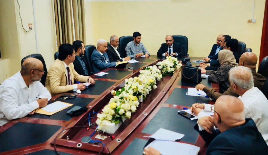 الوزير باصرة يناقش تطوير الأداء المؤسسي وتعزيز البنية التحتية لقطاع الاتصالات