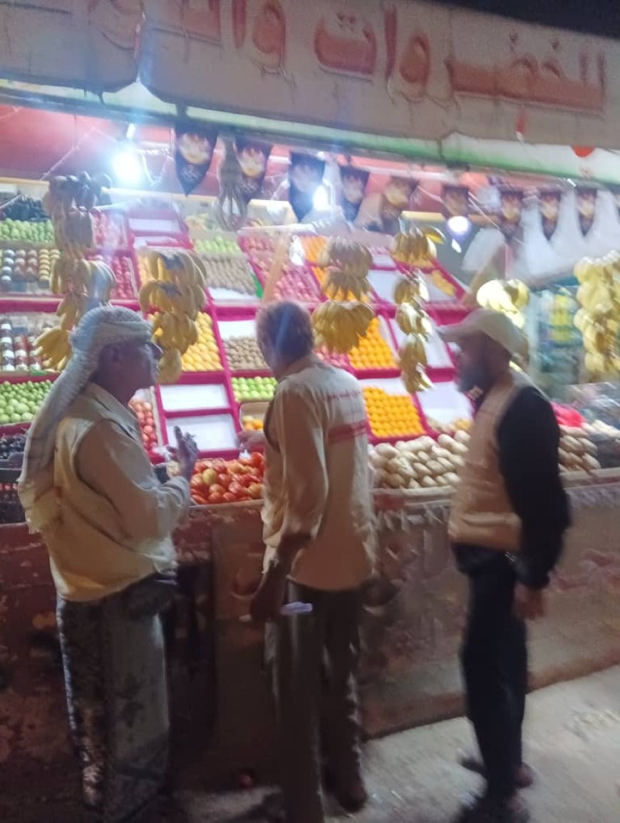 مكتب الصناعة والتجارة بخورمكسر يواصل حملاته الرقابية ويضبط مخالفات تموينية