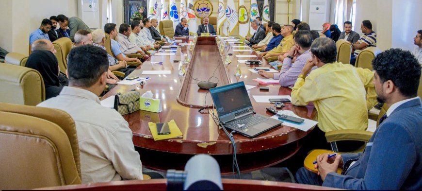 وزير النقل يناقش مع القطاع الخاص و الشركات الملاحية التحديات التي تواجه نشاطهم 