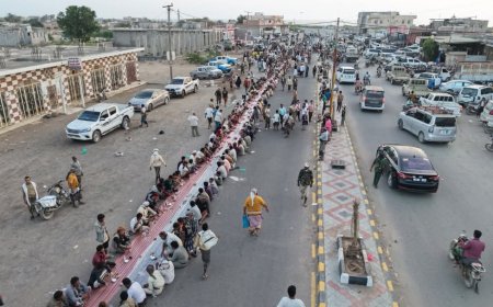 خلية الأعمال الإنسانيةوشباب تهامة يقيمون الافطار الجماعي الخامس في الخوخة