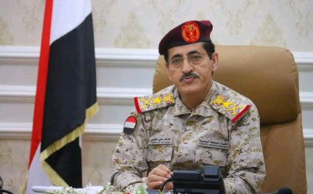 عقب قصف إيران...صريح ناري لوزير الدفاع العقيلي يتوعد الحوثيين : سلموا السلاح وعودوا للدولة قبل فوات الأوان