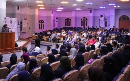 نيابة شؤون الطلاب والاتحاد العام لطلاب جامعة عدن يدشنان البرنامج التدريبي الثاني للمهارات القيادية