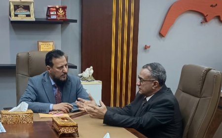 المحافظ شيخ يقدم دعما للمتعاقدين والأنشطة الطلابية وجامعة عدن تثمن جهود ودعم قيادة السلطة المحلية 